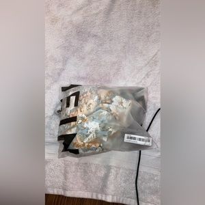 Floral Dress (NEVER BEEN WORN) didn’t fit me correctly